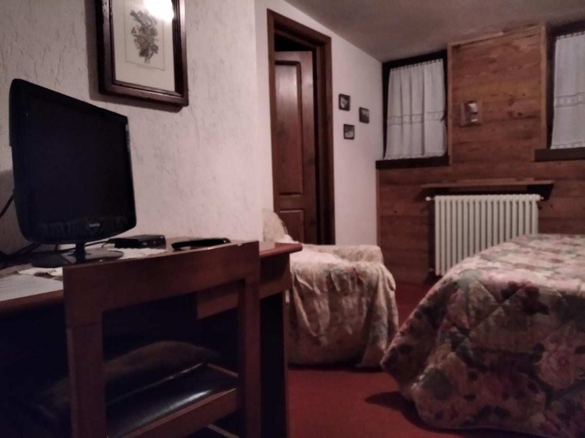 Albergo Martinet Vernante Extérieur photo