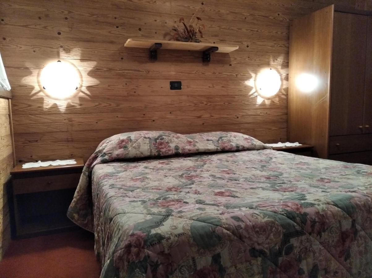 Albergo Martinet Vernante Extérieur photo