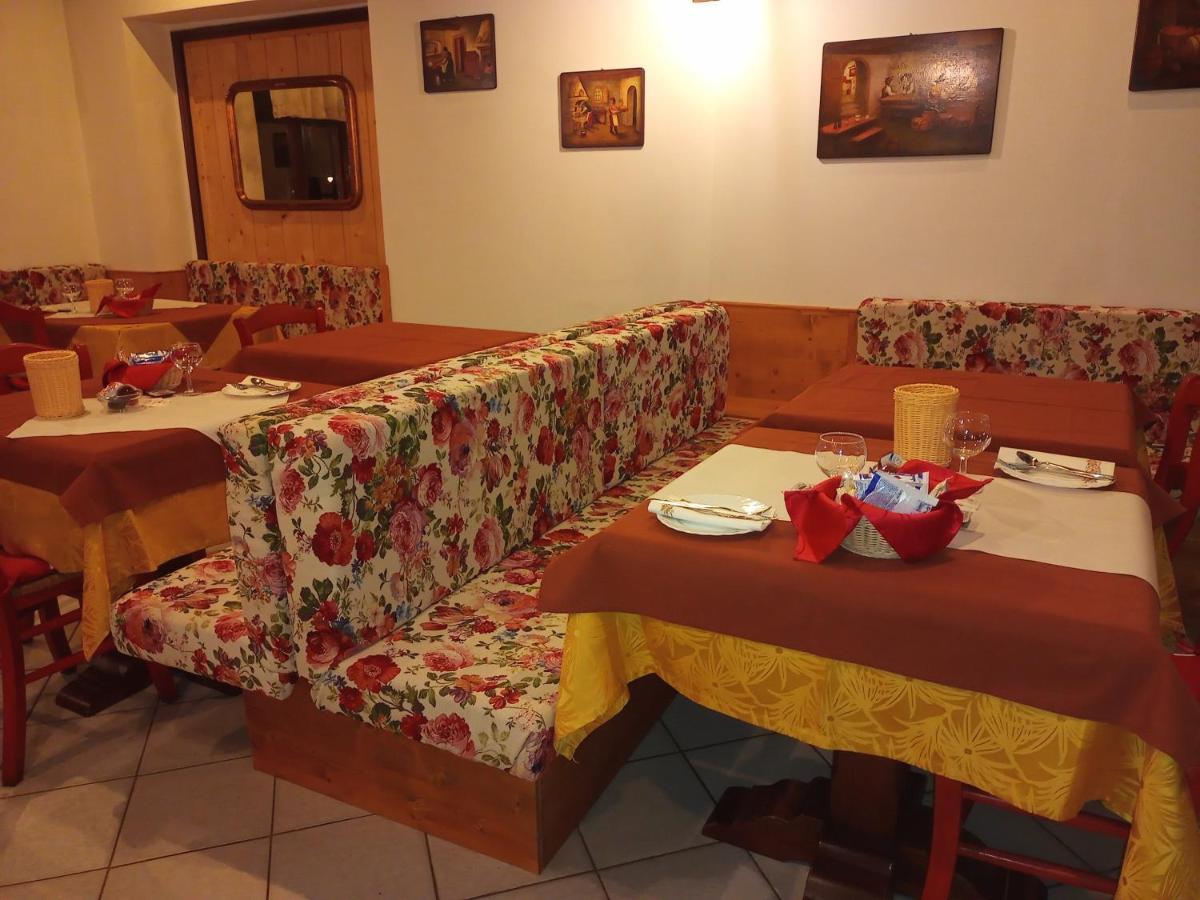 Albergo Martinet Vernante Extérieur photo