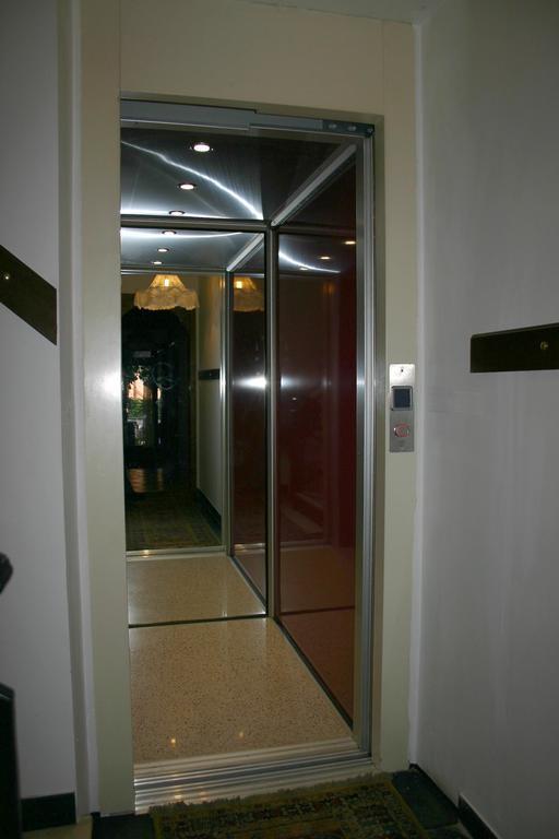 Albergo Martinet Vernante Extérieur photo