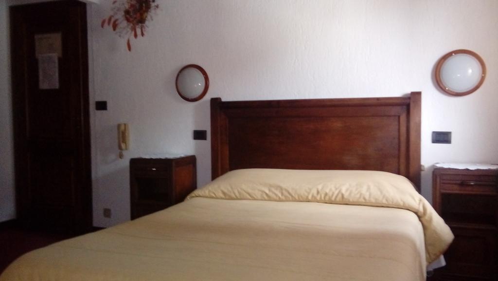 Albergo Martinet Vernante Extérieur photo