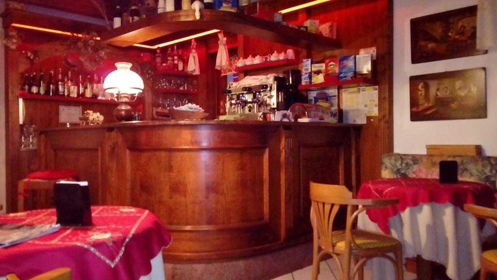 Albergo Martinet Vernante Extérieur photo
